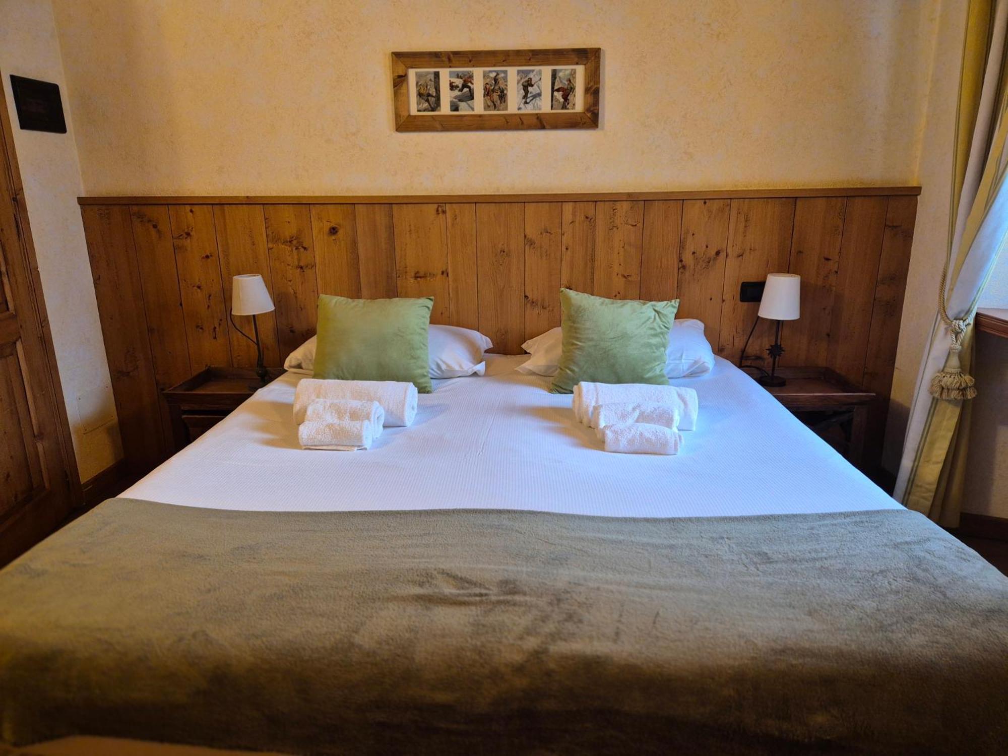 Hotel Dente Del Gigante Courmayeur Kültér fotó