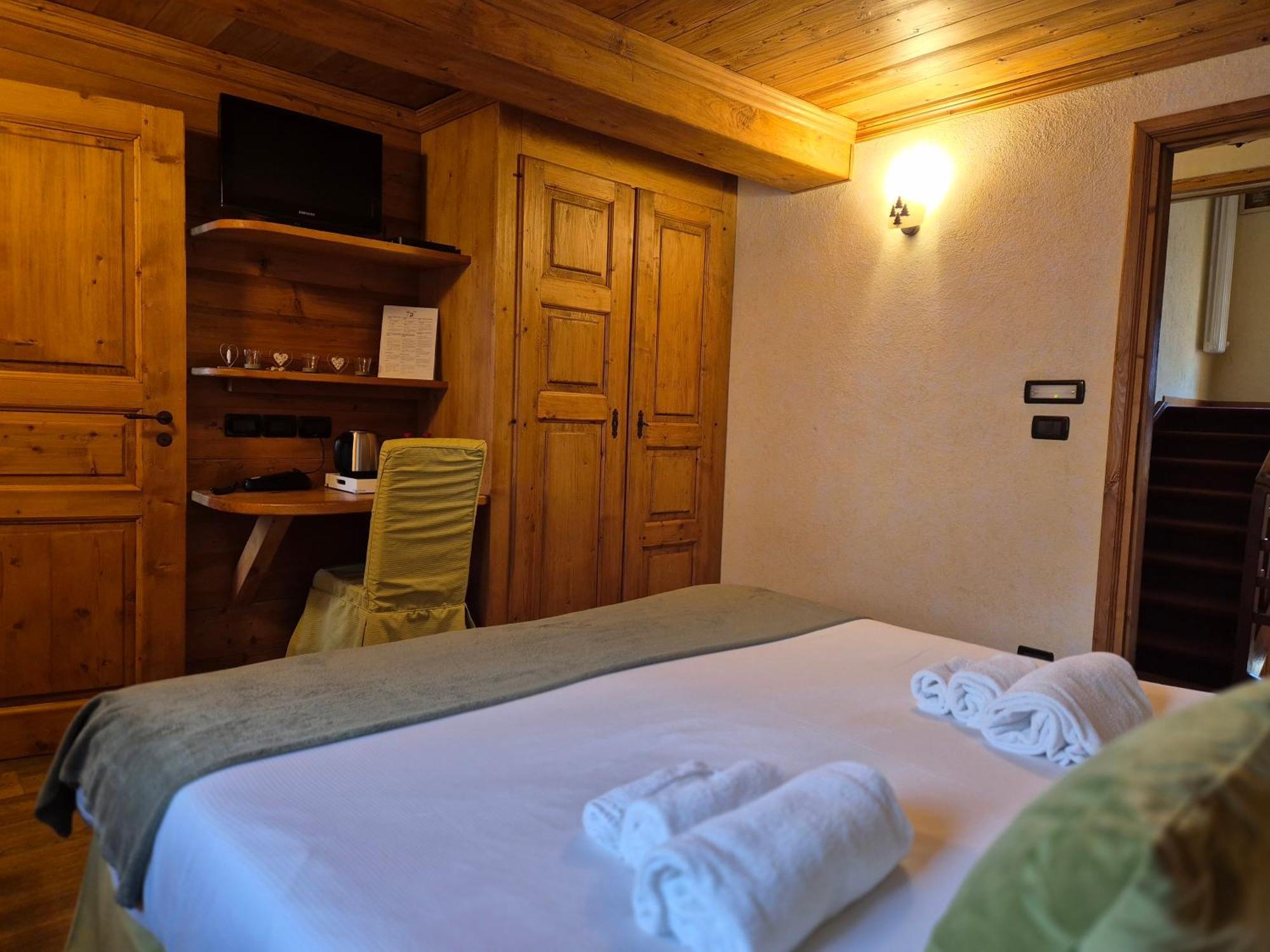 Hotel Dente Del Gigante Courmayeur Kültér fotó